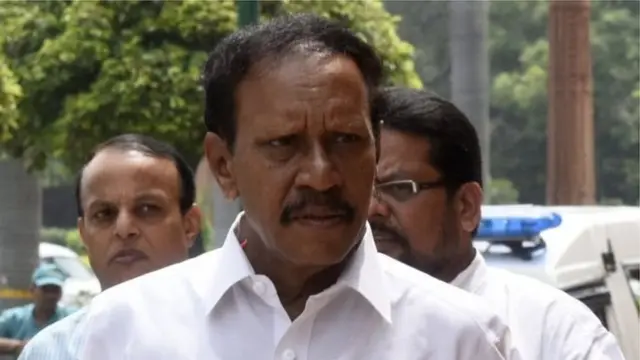 தம்பிதுரை