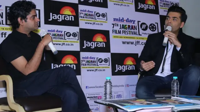 फ़िल्म निर्माता निर्देशक करण जौहर.