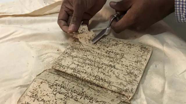 மின்மயமாகும் ஓலைச்சுவடிகளும், மோடி எழுத்து ஆவணங்களும்