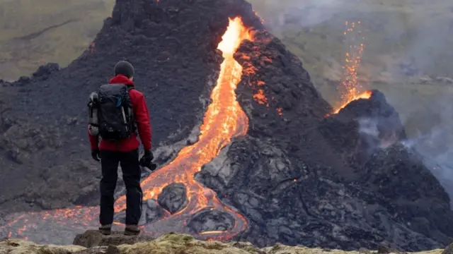 вулкан Фаградальсфьядль
