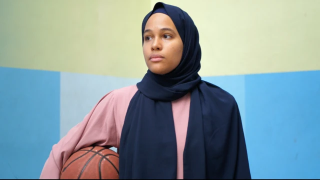 Helene Ba, salah satu pendiri Basket Pour Toutes (Basket Untuk Semua)