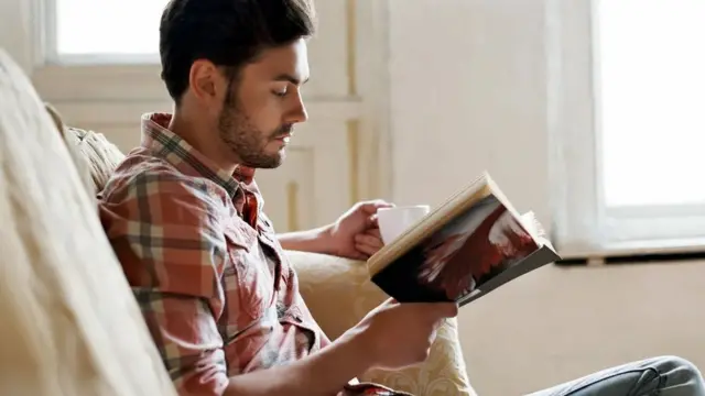 많은 싱글들이 자신은 현재 자신의 상태에 만족하는데, 싱글 셰이밍은 여전하다고 말한다