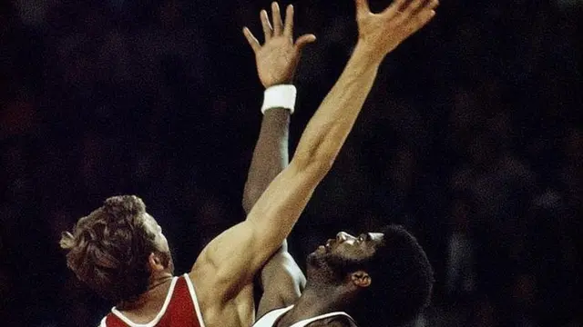 Дуайт Джонс и Александр Белов