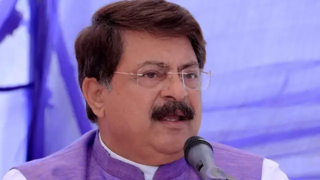 गुजरात विधानसभा के स्पीकर राजेंद्र त्रिवेदी