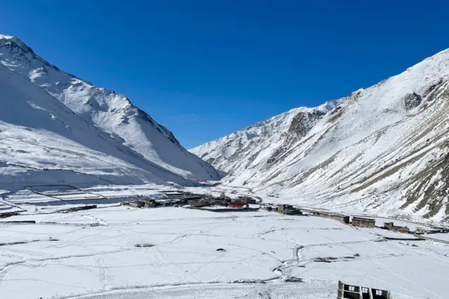 उपल्लो डोल्पाको डोल्पोबुद्ध गाउँपालिकाको धो उपत्यकाको दृश्य