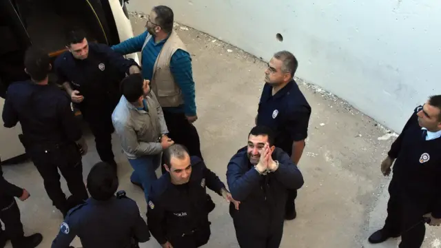 Darbe girişimine katıldığı iddia edilen tutuklu askerler