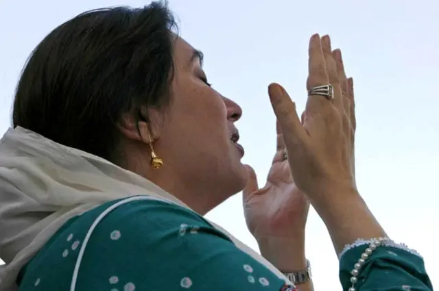 करन थापर, डेविल्स एडवोकेट, devil's advocate, karan thapar, बेनज़ीर भुट्टो