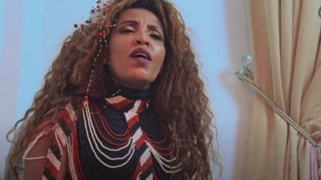 Artist Meetii Jamamaa walleewwan 28 kilippiidhaan hojjetteetti