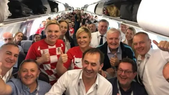 Shugaba Grabar-Kitarovic ba ta ji tsoron shiga jirgi tare da sauran al'umma zuwa kallon wasa ba.