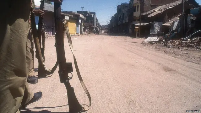 હુલ્લડ બાદની તસવીર