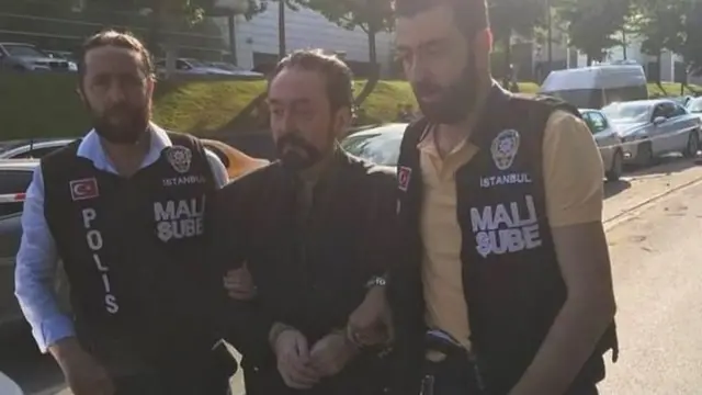 اعتقال أوكتار أثنار محاولته الهرب