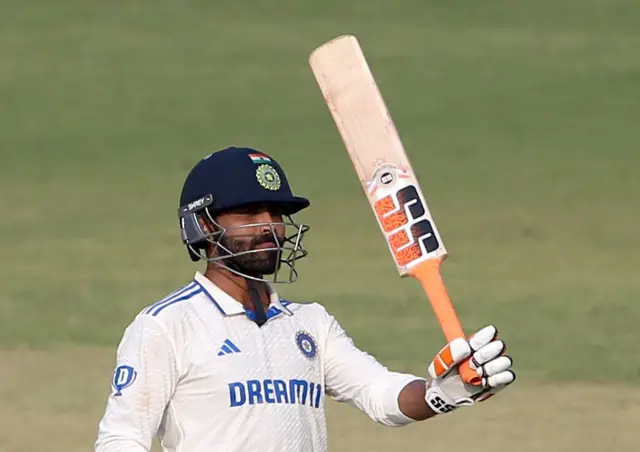 रवींद्र जाडेजा