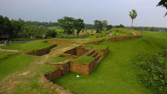 চুরি যাওয়া বিষ্ণুমূর্তি দু'টি ছিল বগুড়ার মহাস্থানগড়ের