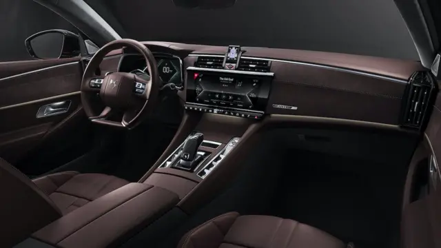 دی‌اس۹ با ماشین‌های لوکس آلمانی و ژاپنی رقابت می‌کند