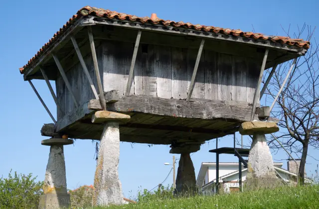 "Домик в деревне"