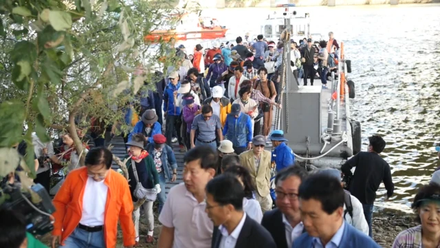 밤섬에 내리는 실향민