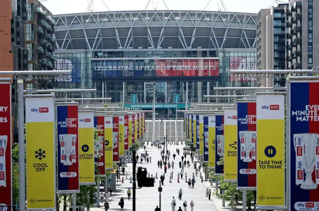 Wembley Stadı'nın etrafı