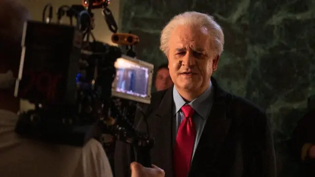 Za ulogu Miloševića dobio je odlične kritike, ali su mu i zamerali što je uopšte prihvatio