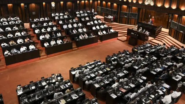 இலங்கை நாடாளுமன்றம்.