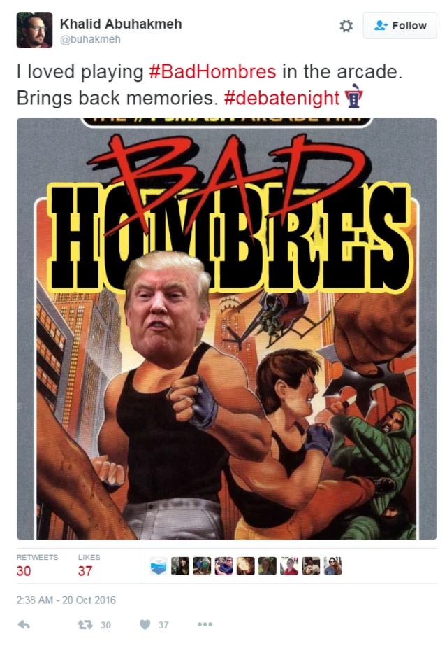 Portada de un videojuego de lucha en la que uno de los protagonistas tiene la cara de Trump