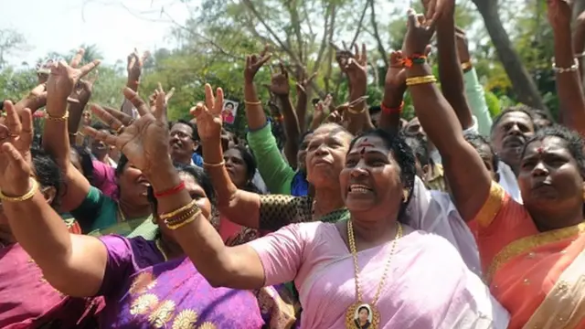 அ.தி.மு.க