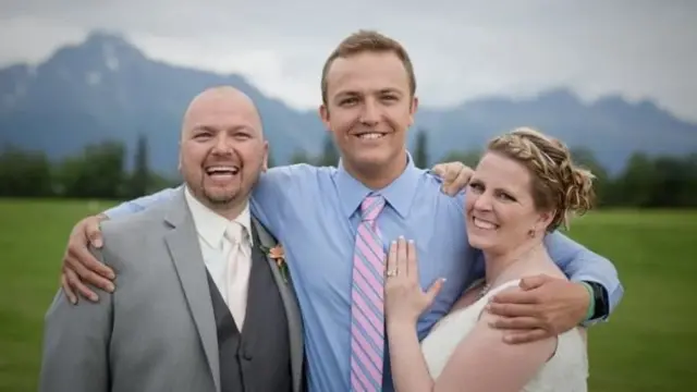 பெக்கியும் ஜாகப்பும் போனில் பேசிக்கொண்டபோதும், முதன்முறையாக திருமண நாளன்றுதான் நேரில் சந்தித்தார்