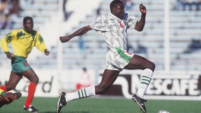 Rachidi Yekini, aujourd'hui décédé, est l'un des joueurs du Nigeria vainqueurs de la CAN 1994.