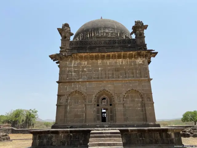 मलिक अंबरची मजार