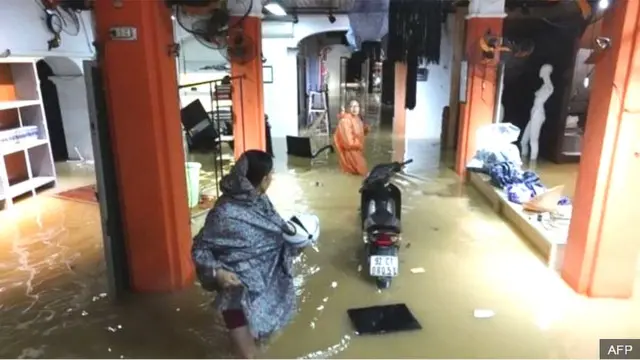 Bão Damrey
