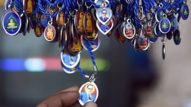 લોકેટપ્રતીકાત્મક તસવીર