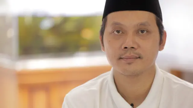 amar alfikar, transpria, transgender, islam, pesantren