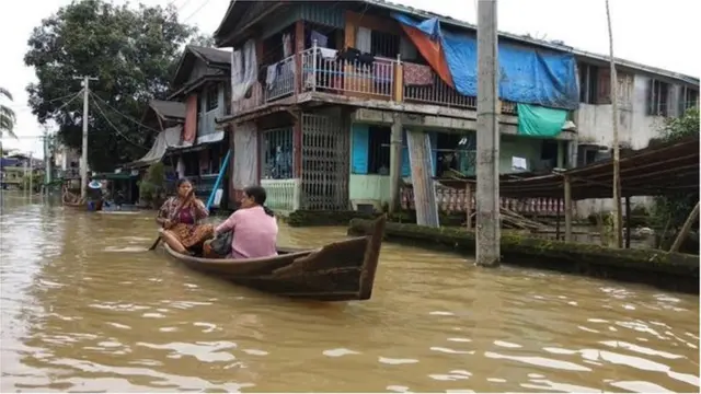 အချို့နေရာတွေမှာ နေရာကွက်ပြီး မိုးကြီးတာကြောင့် မြစ်ရေတွေတိုးလာတာလည်း ရှိတယ်