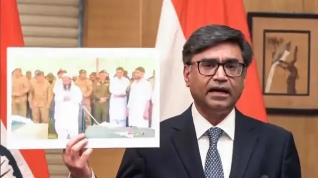 সংবাদ সম্মেলনে ভারতের পররাষ্ট্র সচিব বিক্রম মিশ্রি।