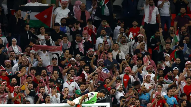 الجماهير الأردنية في قطر