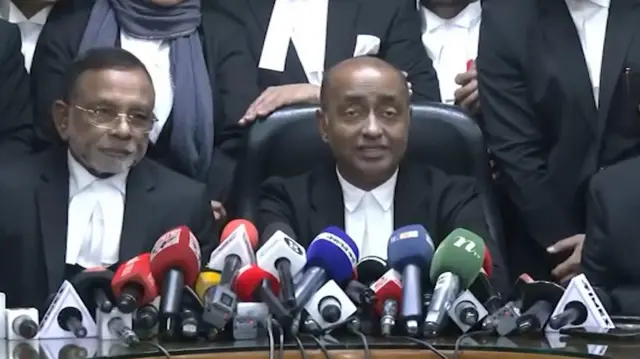 রায় ঘোষণার পর সংবাদ সম্মেলনে কথা বলছেন অ্যাটর্নি জেনারেল