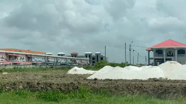 Casas construídas na Guiana