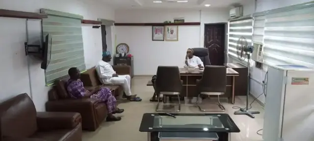 Igbakeji gomina ipinlẹ Ọyọ Rauf Ọlaniyan ni ọfiisi tuntun ti wọn fi si