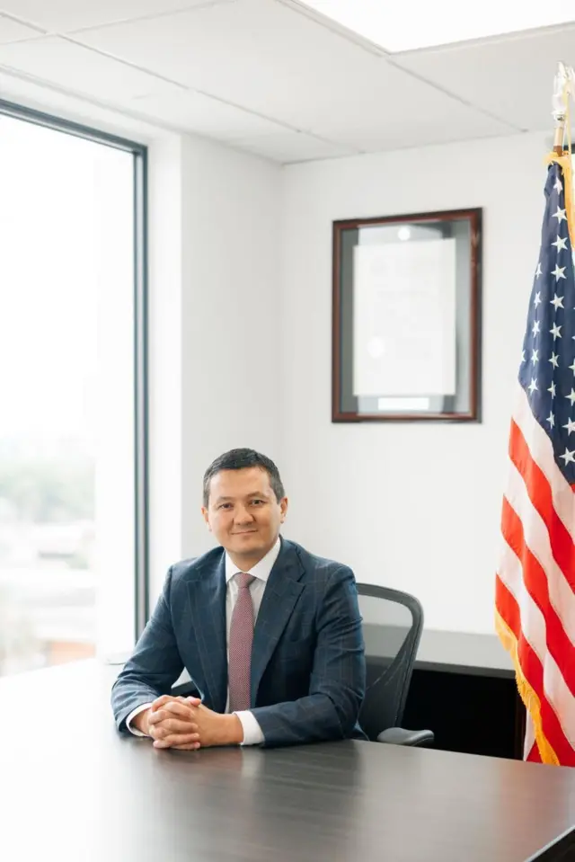 АКШда эмгектенген кыргызстандык юрист Манас Муратбеков