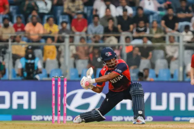 नेपालका क्याप्टेन रोहित पौडेल 