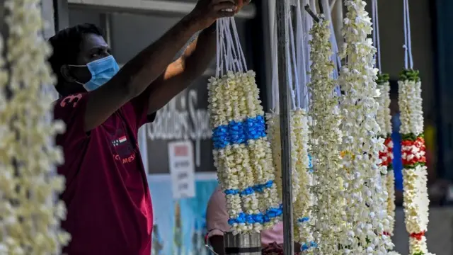 இலங்கையை உலுக்கும் கொரோனா மூன்றாவது அலை