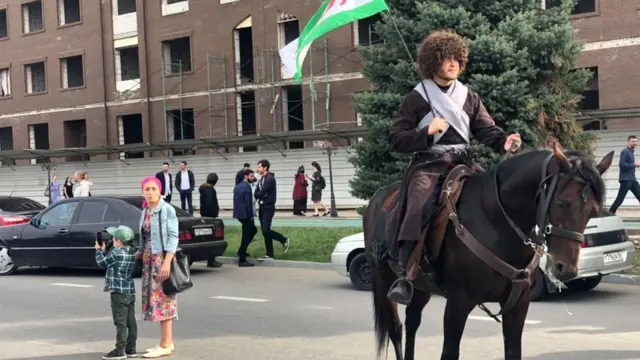 Некоторые участники акции протеста прибыли на лошадях