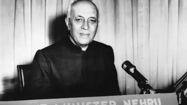 భారత తొలి ప్రధాని జవహర్‌లాల్ నెహ్రూ