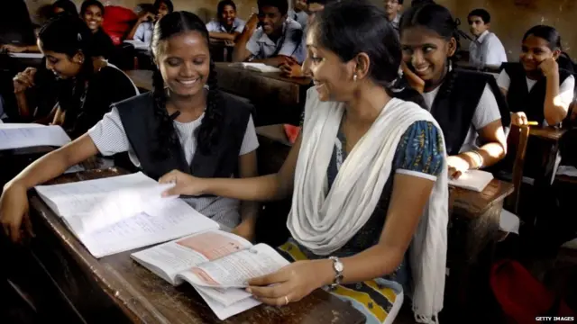स्कूली बच्चे