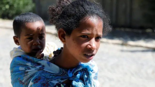 الصراع أدى إلى ترك الآلاف لمنازلهم.