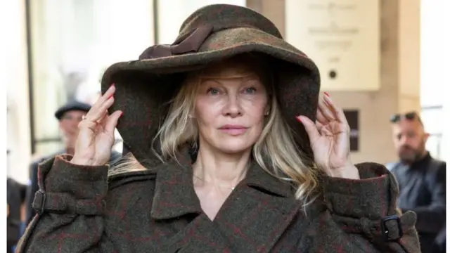 Памела Андерсон