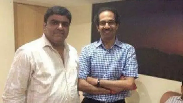 सीएम उद्धव ठाकरे के साथ रियाज़ भाटी