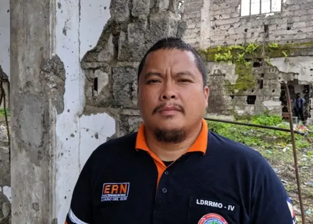 தொங் பகாசும்