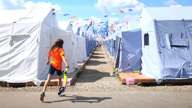 Палатки участников