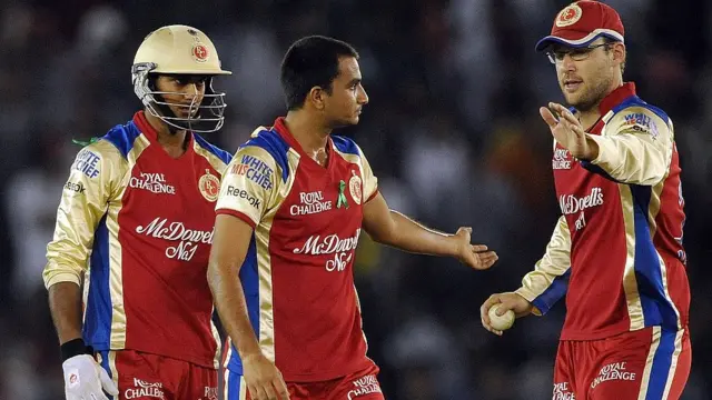 हर्षल पटेल, गुजरात, हरयाणा, दिल्ली कॅपिटल्स, रॉयल चॅलेंजर्स बेंगळुरू