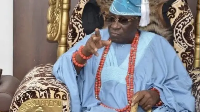 Oba Rilwan Akiolu tilu Eko
